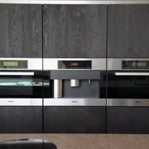 Donkere_keuken_met_Miele_apparatuur Donkere_keuken_met_Miele_apparatuur